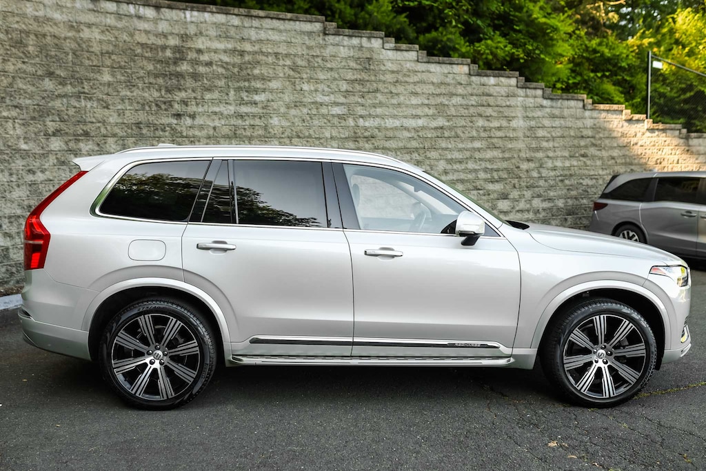 Used 2022 Volvo XC90 Recharge Plug-In Hybrid T8 Inscription 6 Passenger SUV
