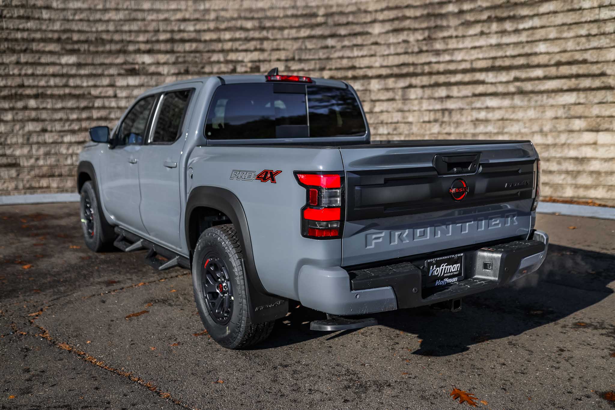 2025 Nissan Frontier PRO-4X photo 4