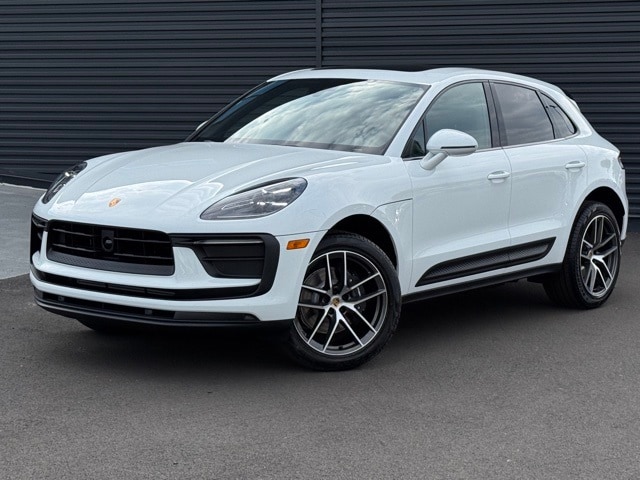 2026 Porsche Macan SUV  2026 Porsche Macan SUV