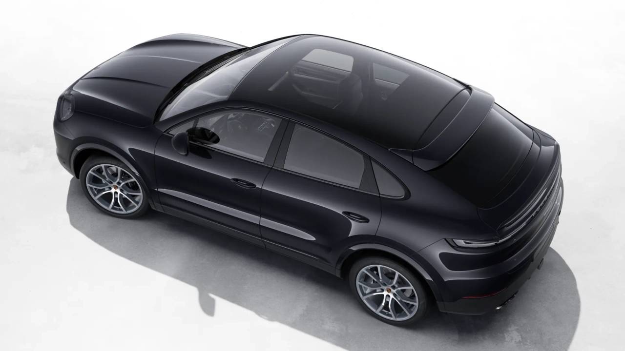 2026 Porsche Cayenne Coupe photo 4