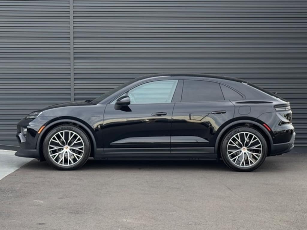 New 2025 Porsche Macan Electric  SUV