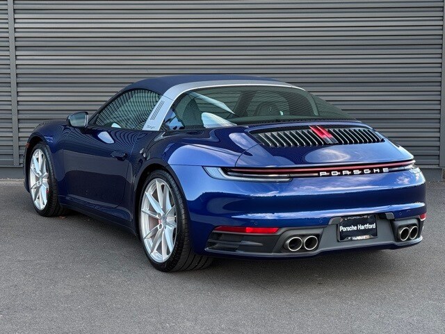 2023 Porsche 911 Targa 4S photo 3