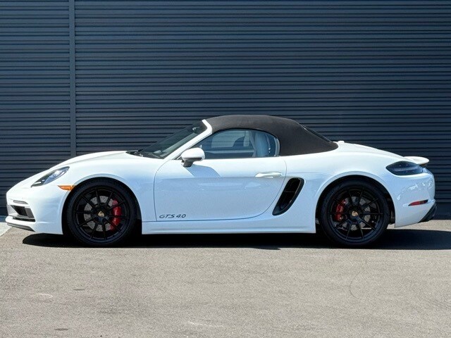 2025 Porsche Boxster GTS 4.0 photo 2