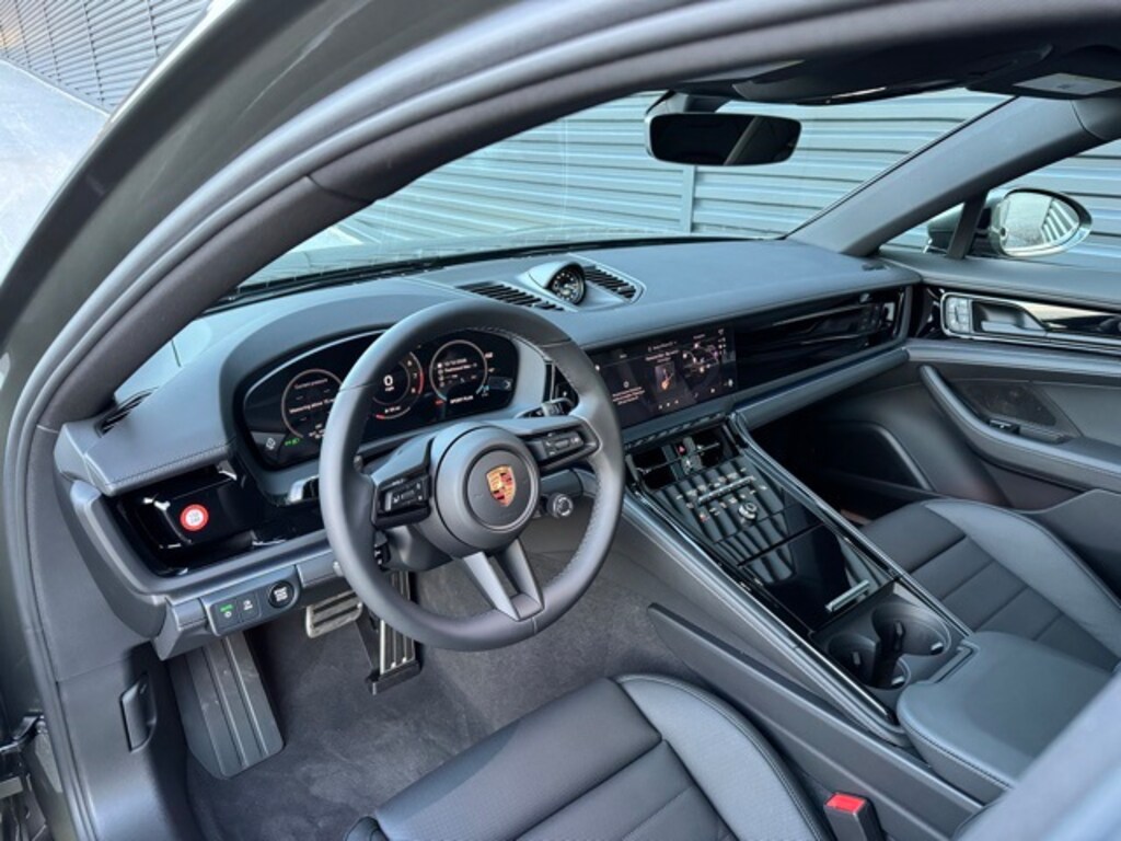 New 2026 Porsche Panamera 4 Hatchback