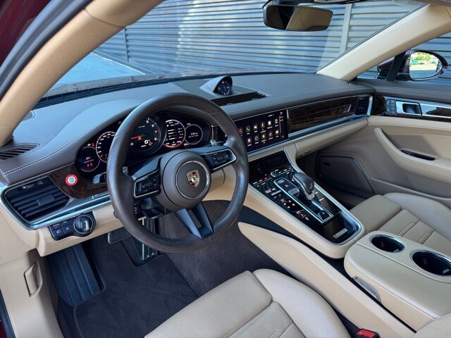 2023 Porsche Panamera 4S Executive photo 4