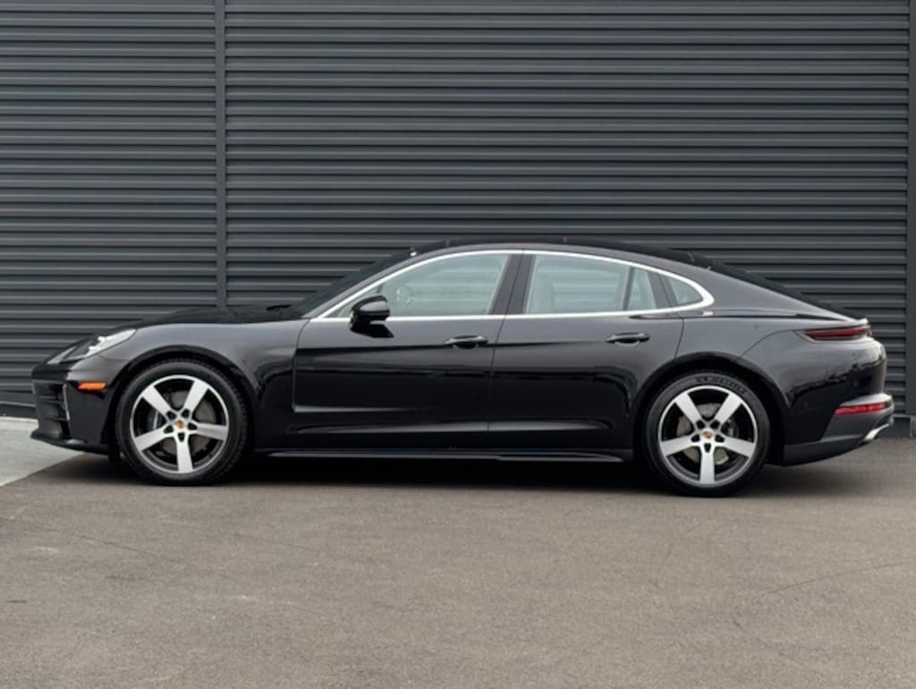 New 2026 Porsche Panamera 4 Hatchback