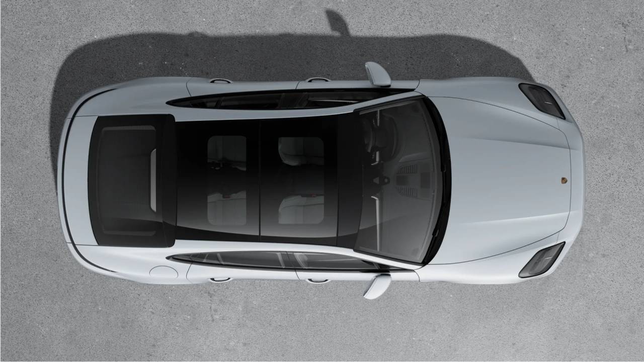 2026 Porsche Panamera 4 photo 4