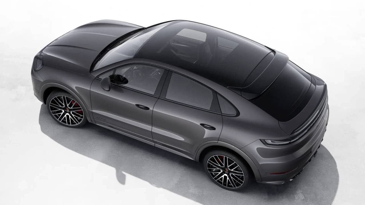 2026 Porsche Cayenne Coupe GTS photo 4