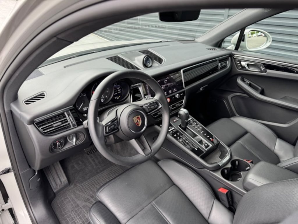 Certified 2025 Porsche Macan SUV
