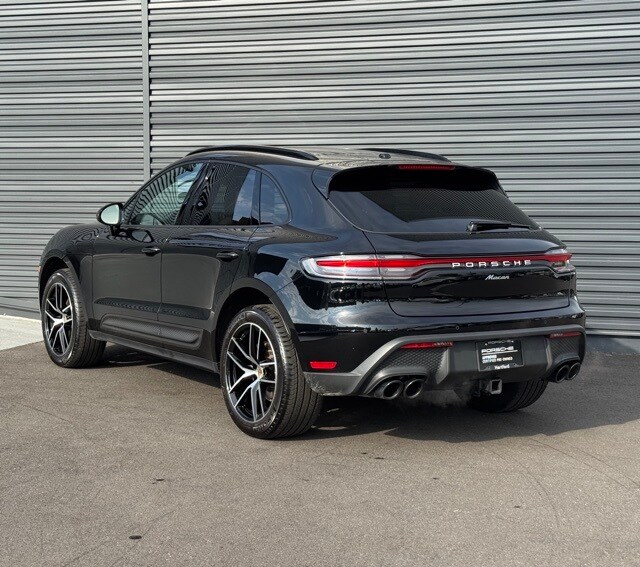2025 Porsche Macan photo 3