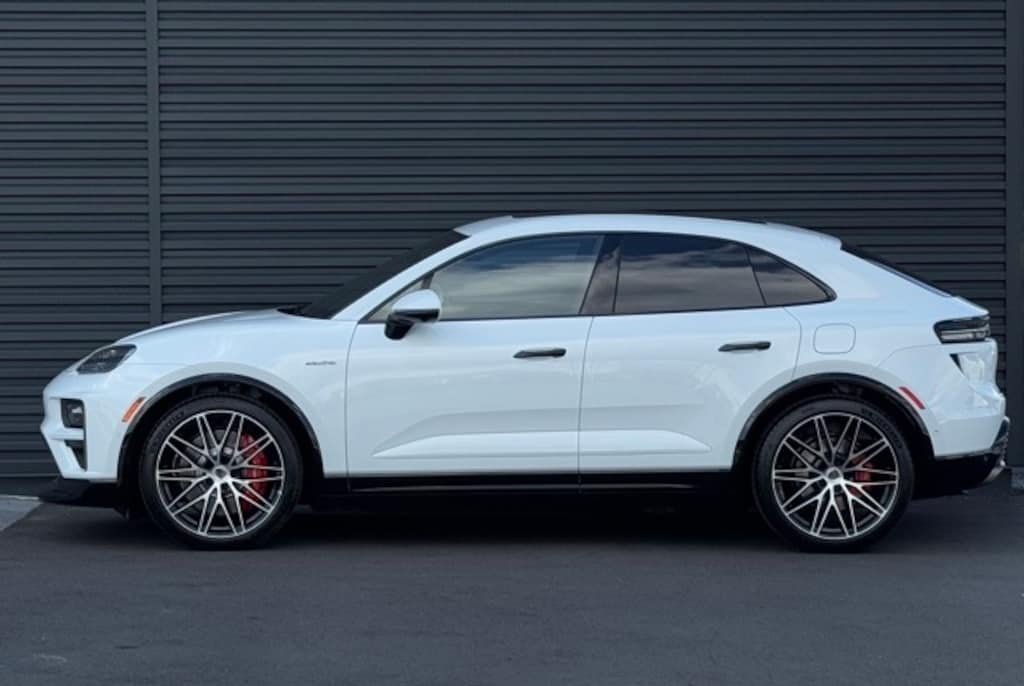New 2025 Porsche Macan Electric Turbo SUV