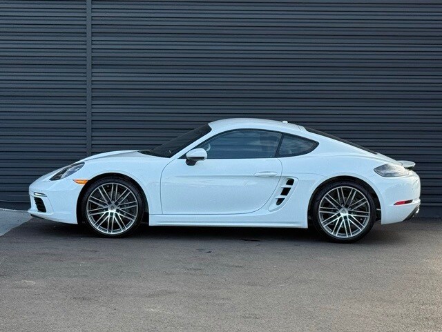 2025 Porsche Cayman Base S photo 3