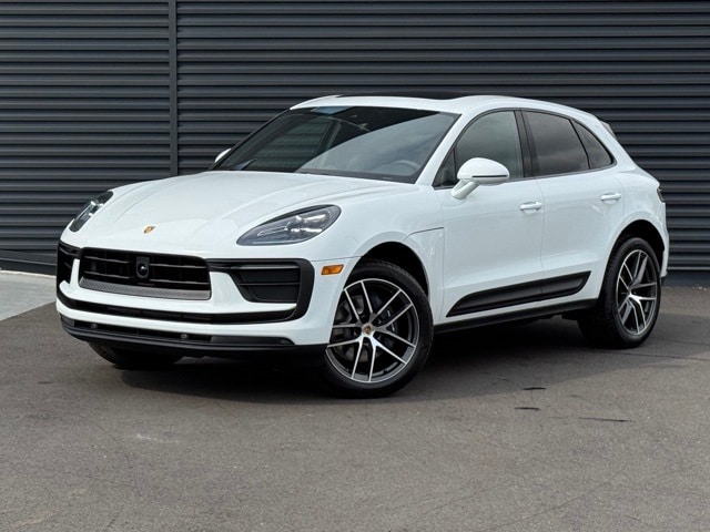 2026 Porsche Macan SUV  2026 Porsche Macan SUV