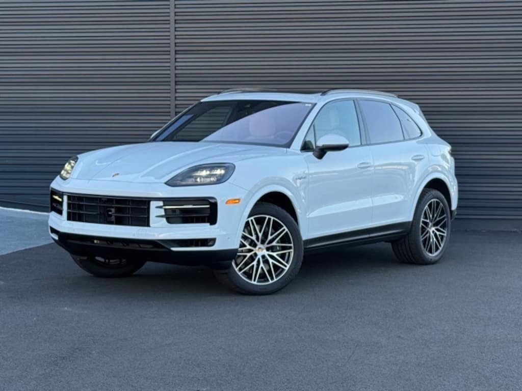 New 2025 Porsche Cayenne E-Hybrid  SUV