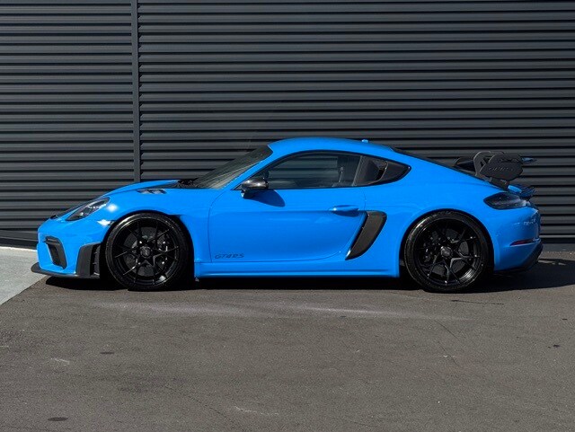 2025 Porsche Cayman GT4 RS photo 2