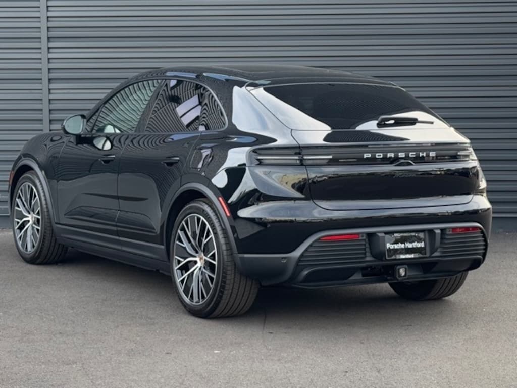 New 2025 Porsche Macan Electric  SUV