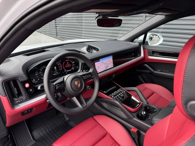 2026 Porsche Cayenne E-Hybrid Coupe photo 4