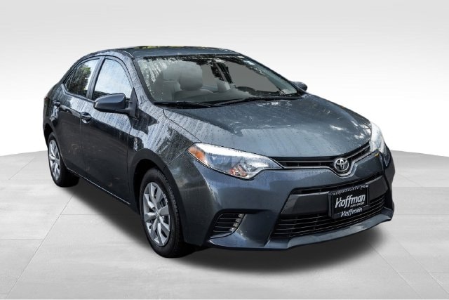 Used 2016 Toyota Corolla LE with VIN 2T1BURHE0GC612698 for sale in Simsbury, CT