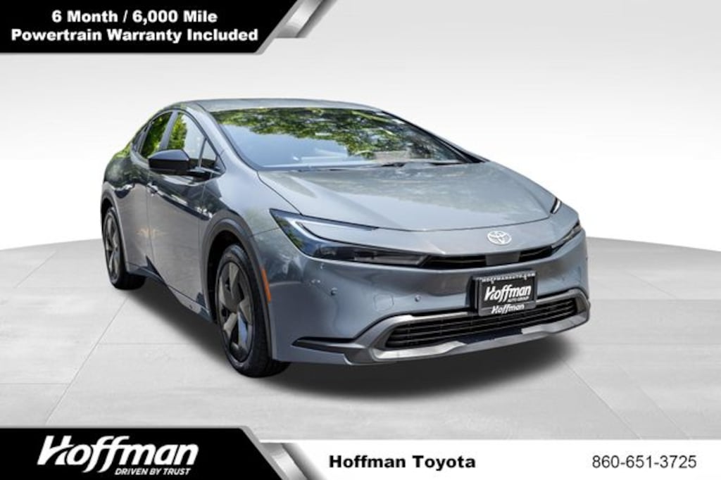 Used 2025 Toyota Prius LE Hatchback