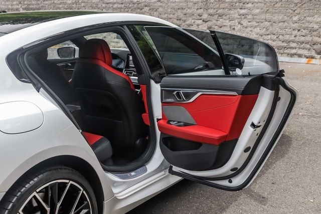 2023 BMW 8 Series 840i - Photo 17
