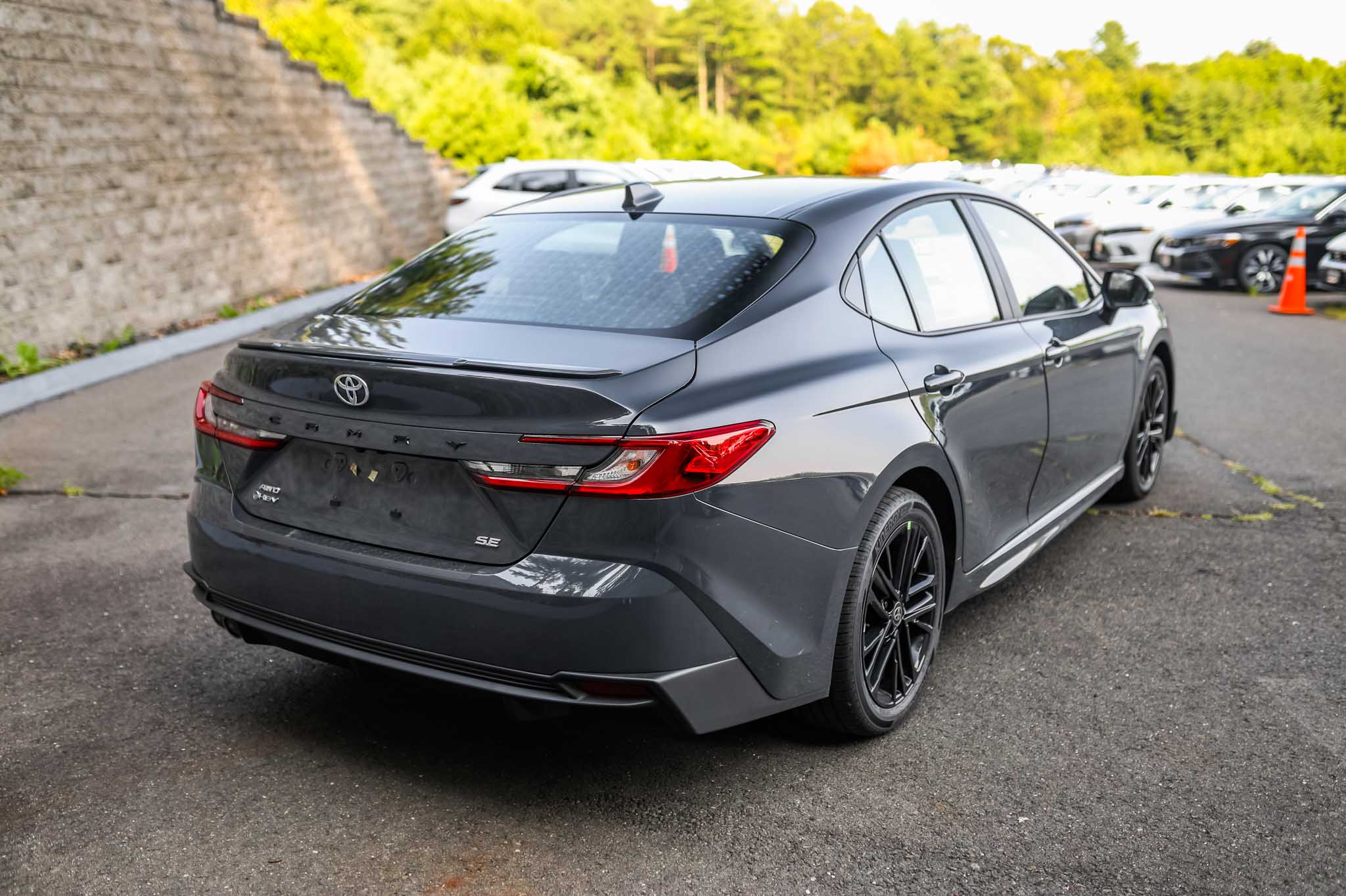 2026 Toyota Camry SE photo 3