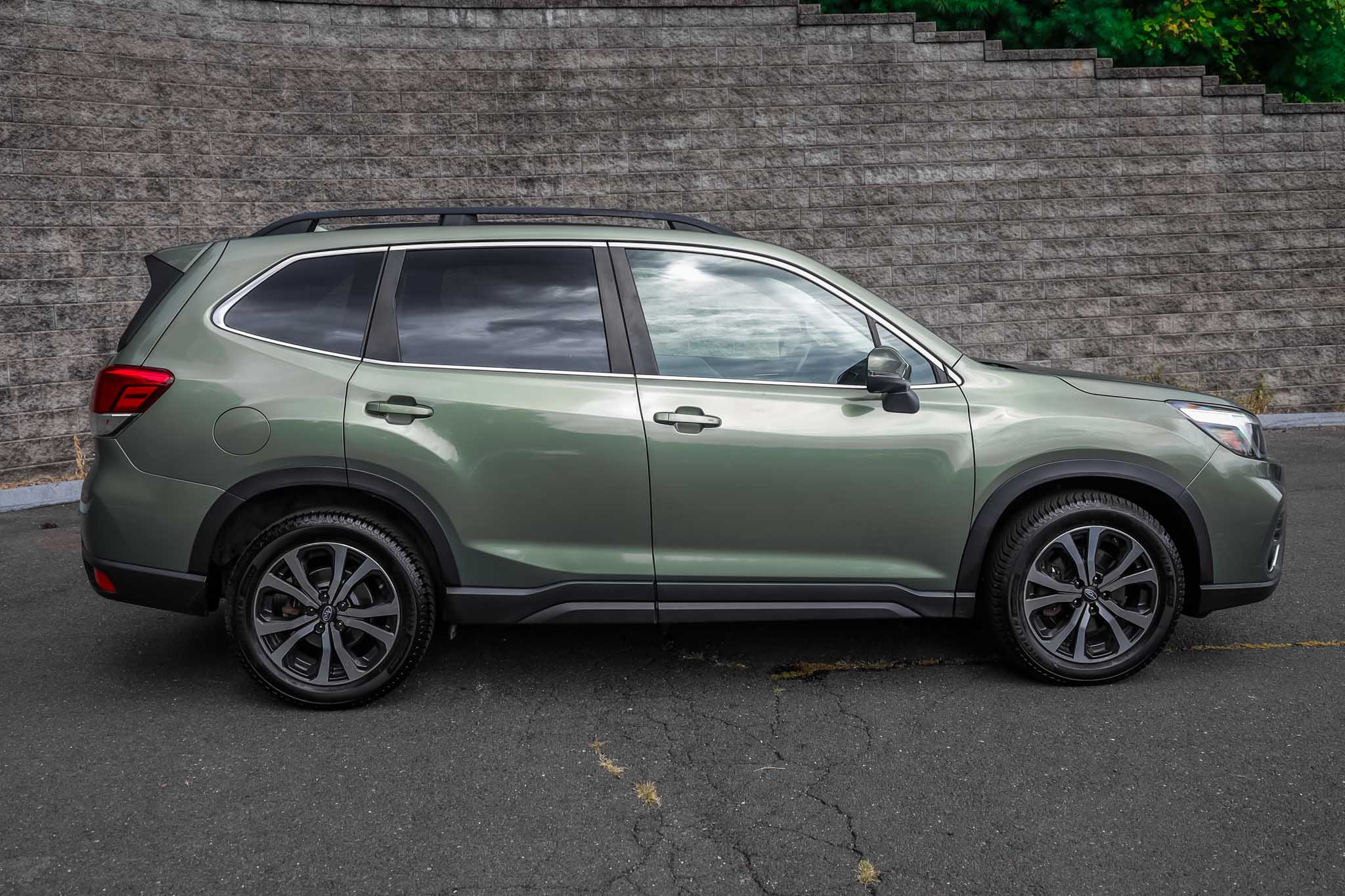 2019 Subaru Forester Limited photo 2