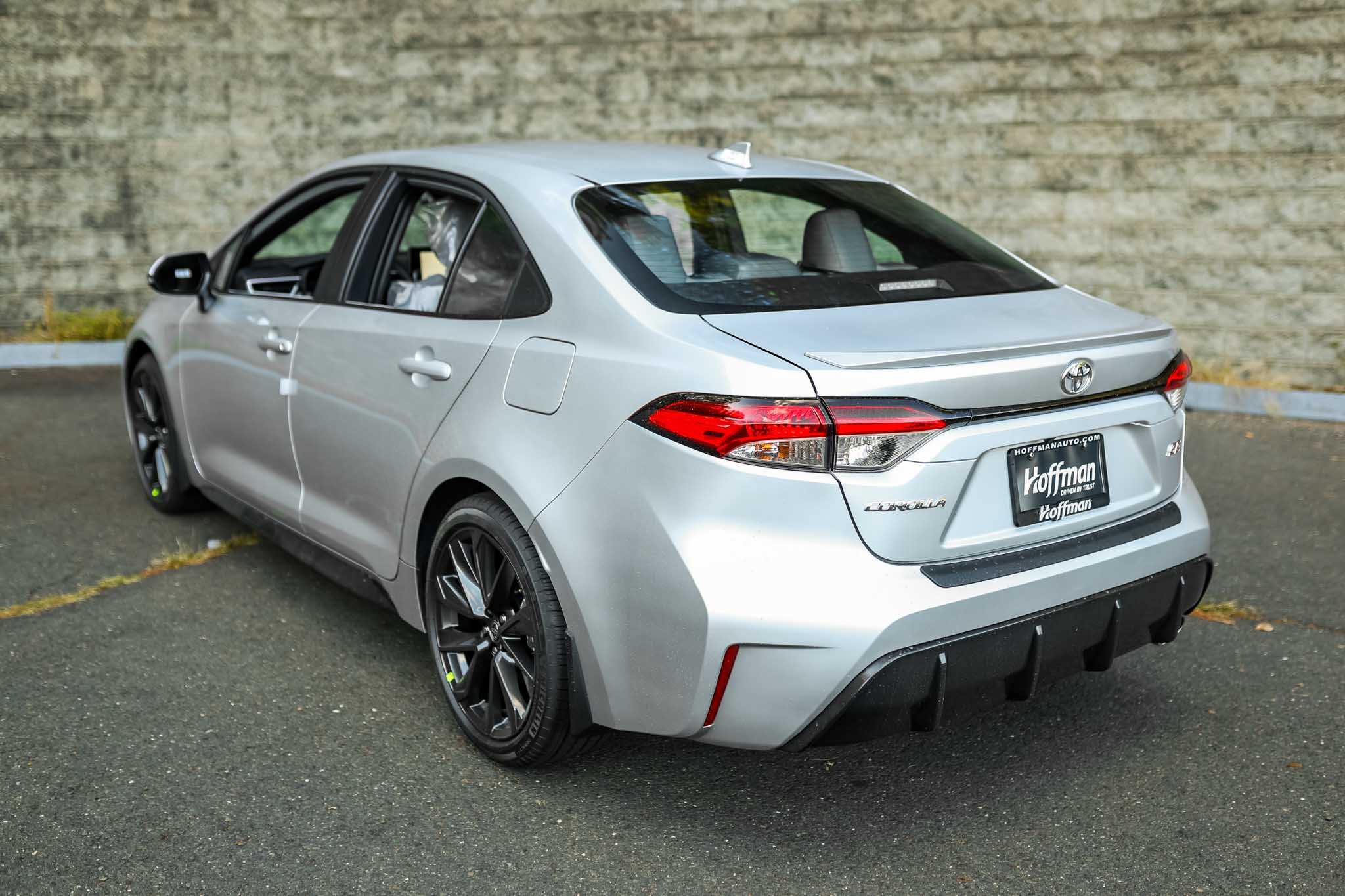 2025 Toyota Corolla SE photo 4
