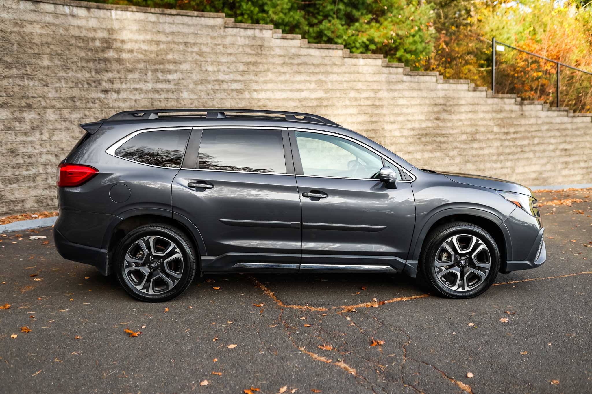 2023 Subaru Ascent Limited photo 2