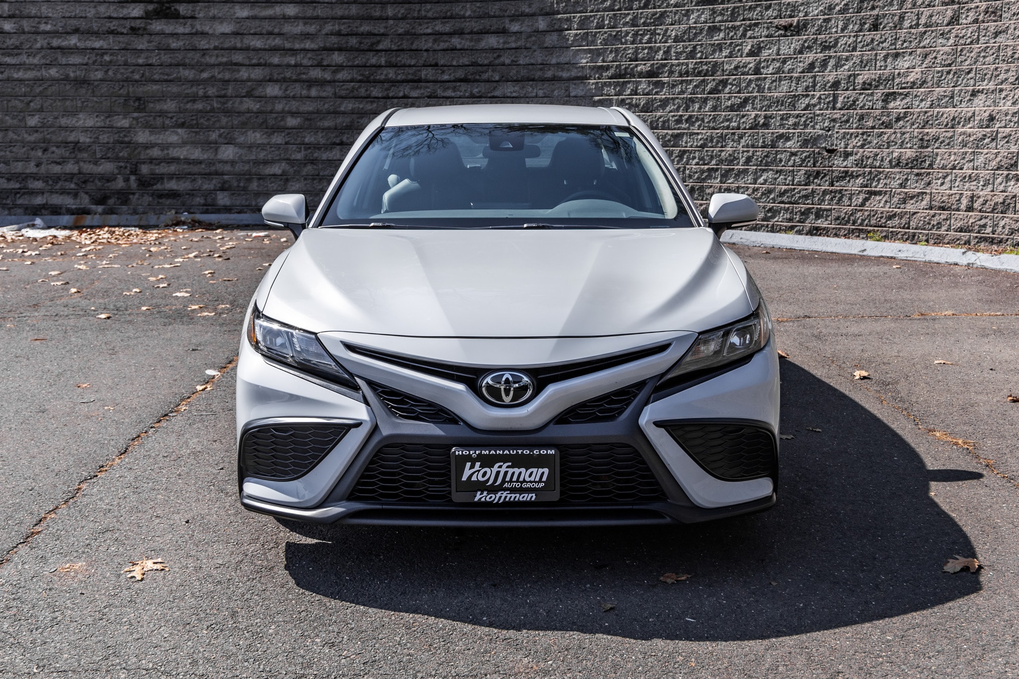 View vehicle photo 3