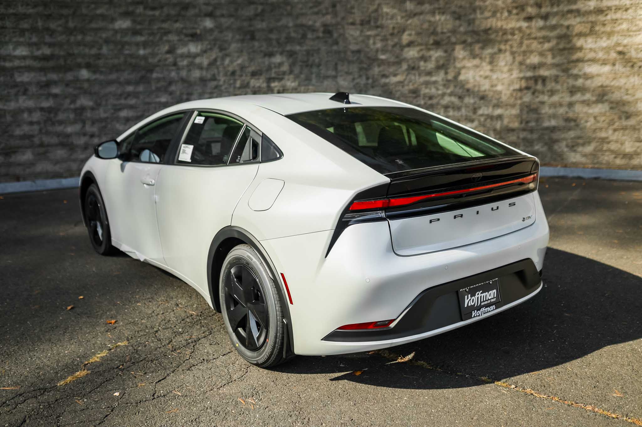 2026 Toyota Prius LE photo 4