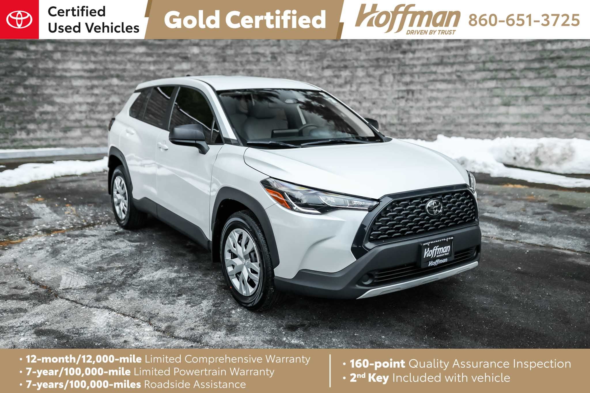 2023 Toyota Corolla Cross LE's photo