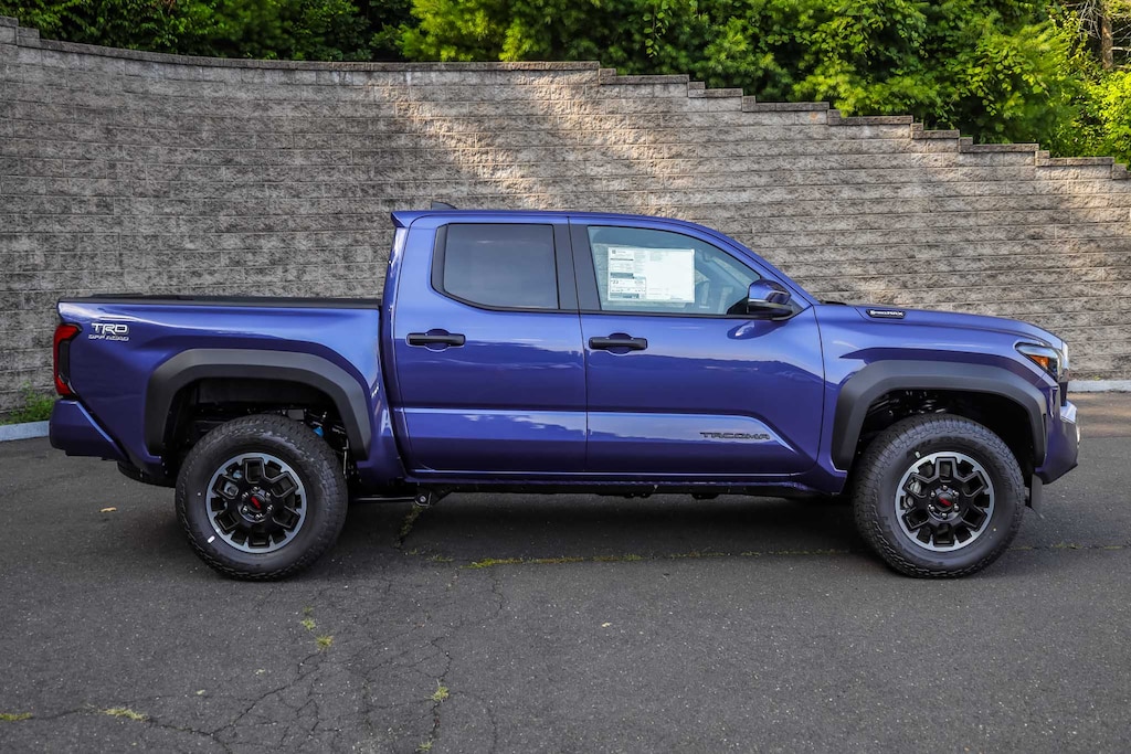New 2025 Toyota Tacoma i-FORCE MAX TRD Off-Road 4X4 DOUBLE CAB HV