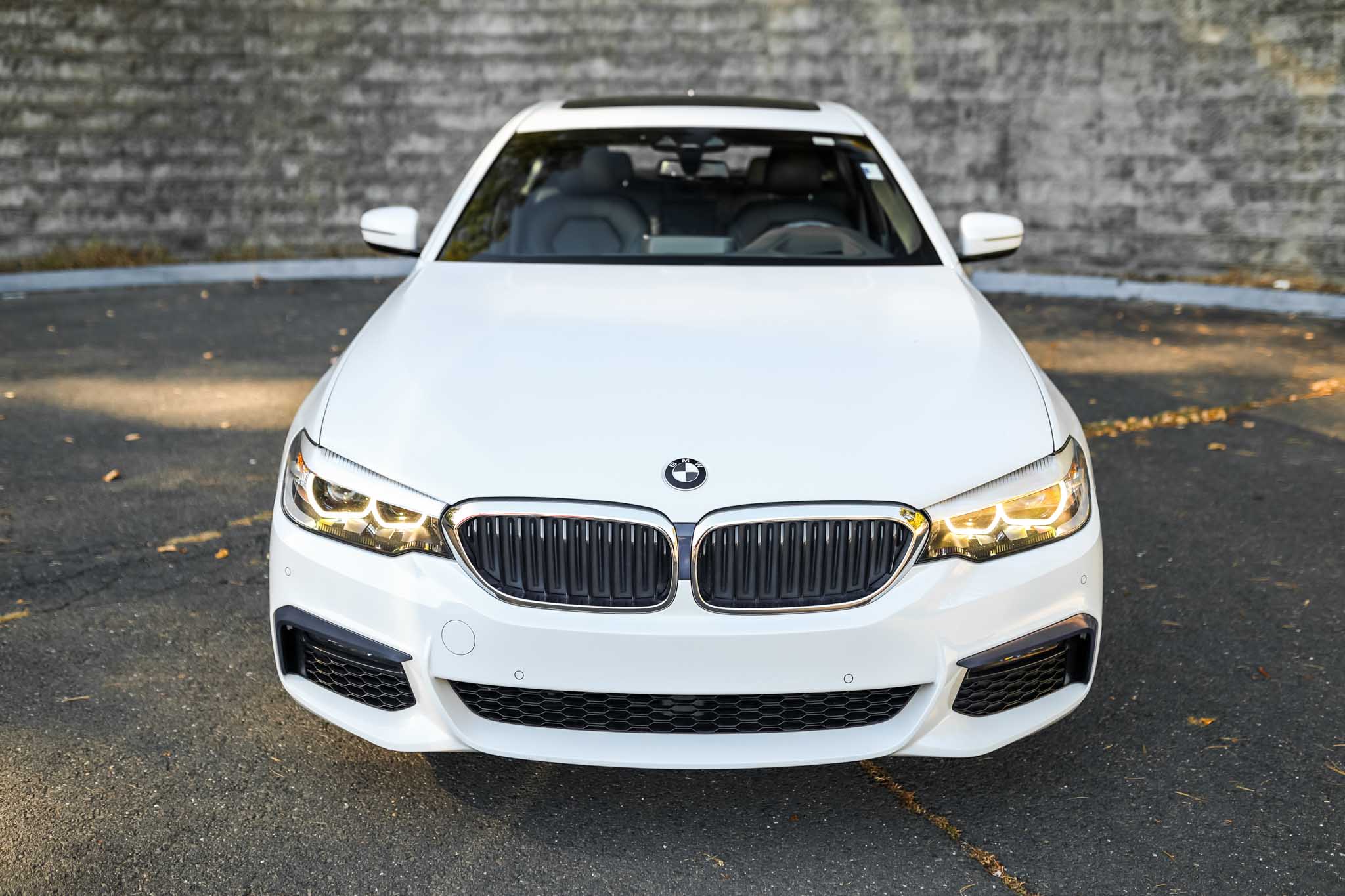 2019 Bmw 530e xDrive Sedan photo 2