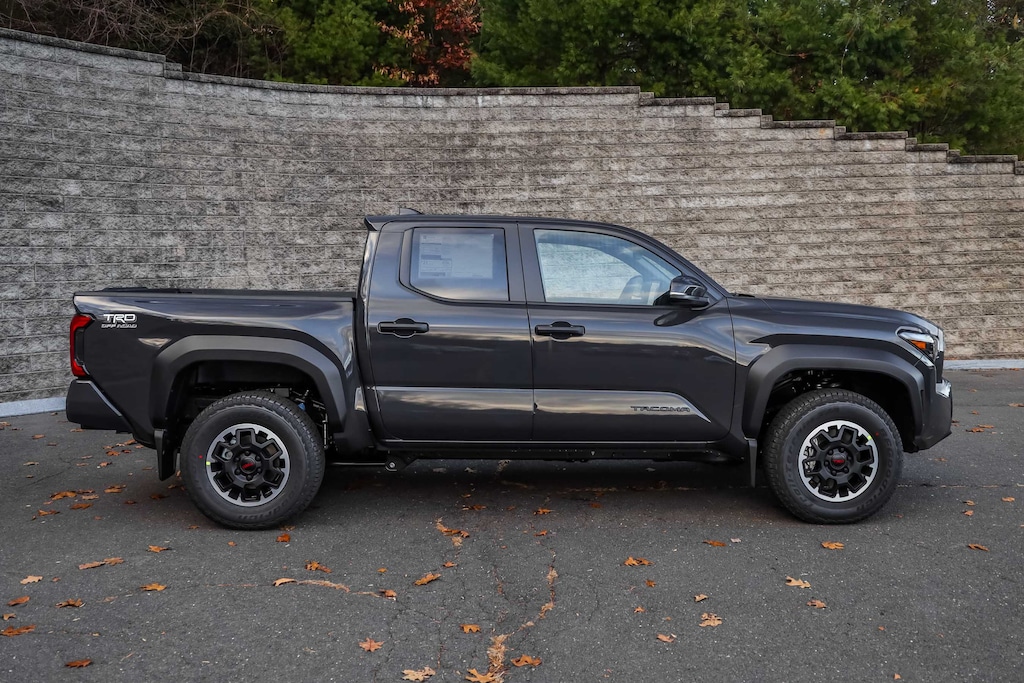 New 2025 Toyota Tacoma TRD Off-Road 4X4 DOUBLE CAB
