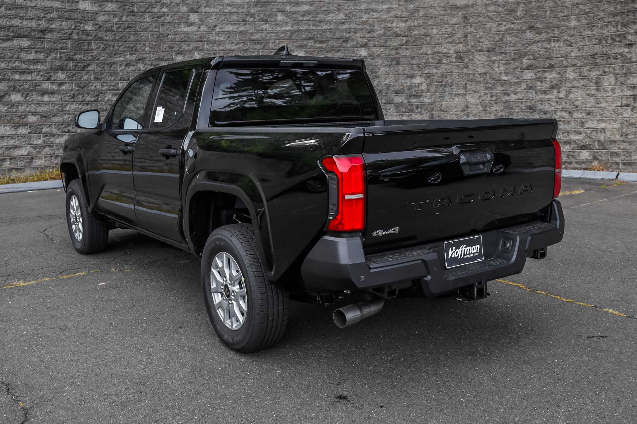 2025 Toyota Tacoma SR 4x4 Double Cab photo 4