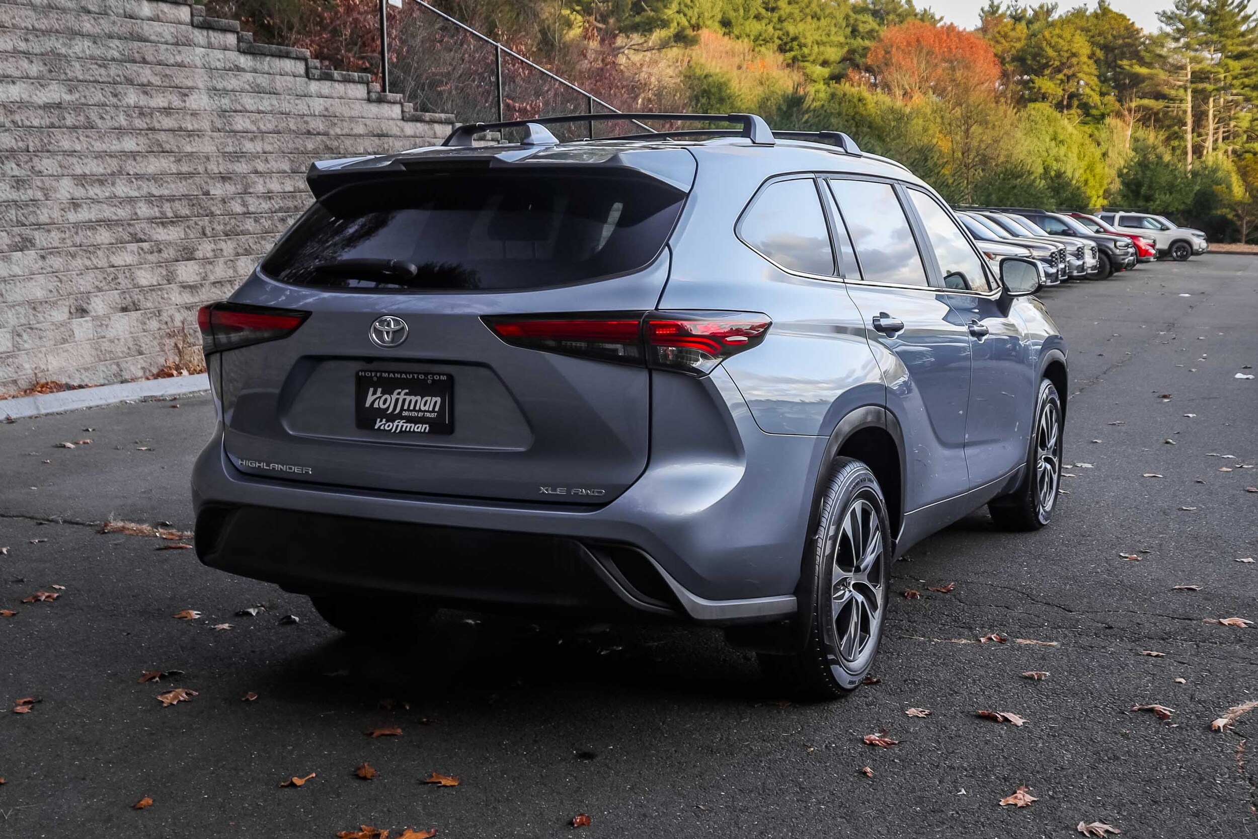 2023 Toyota Highlander XLE photo 4