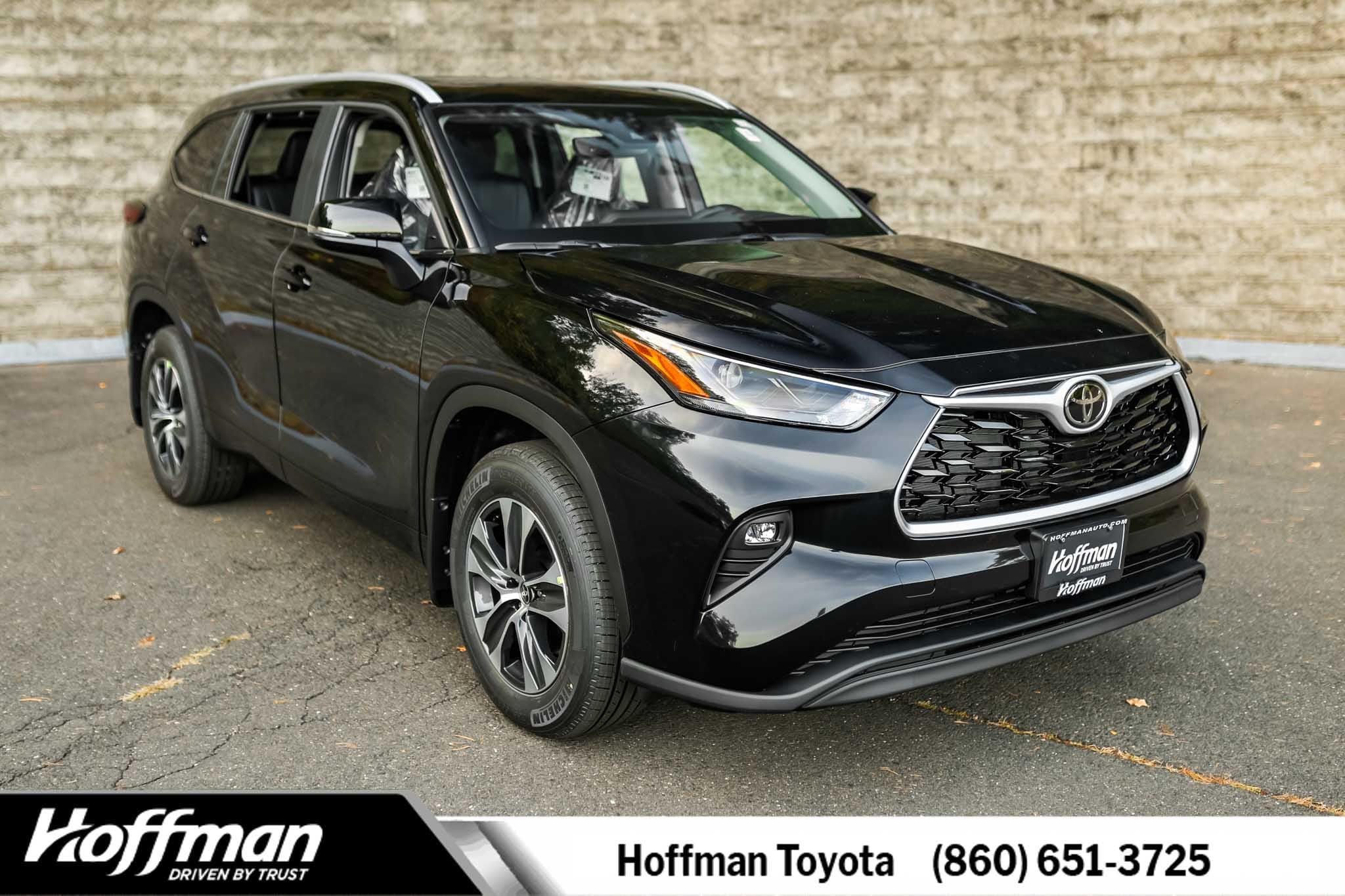 2025 Toyota Highlander XLE AWD  2025 Toyota Highlander XLE AWD