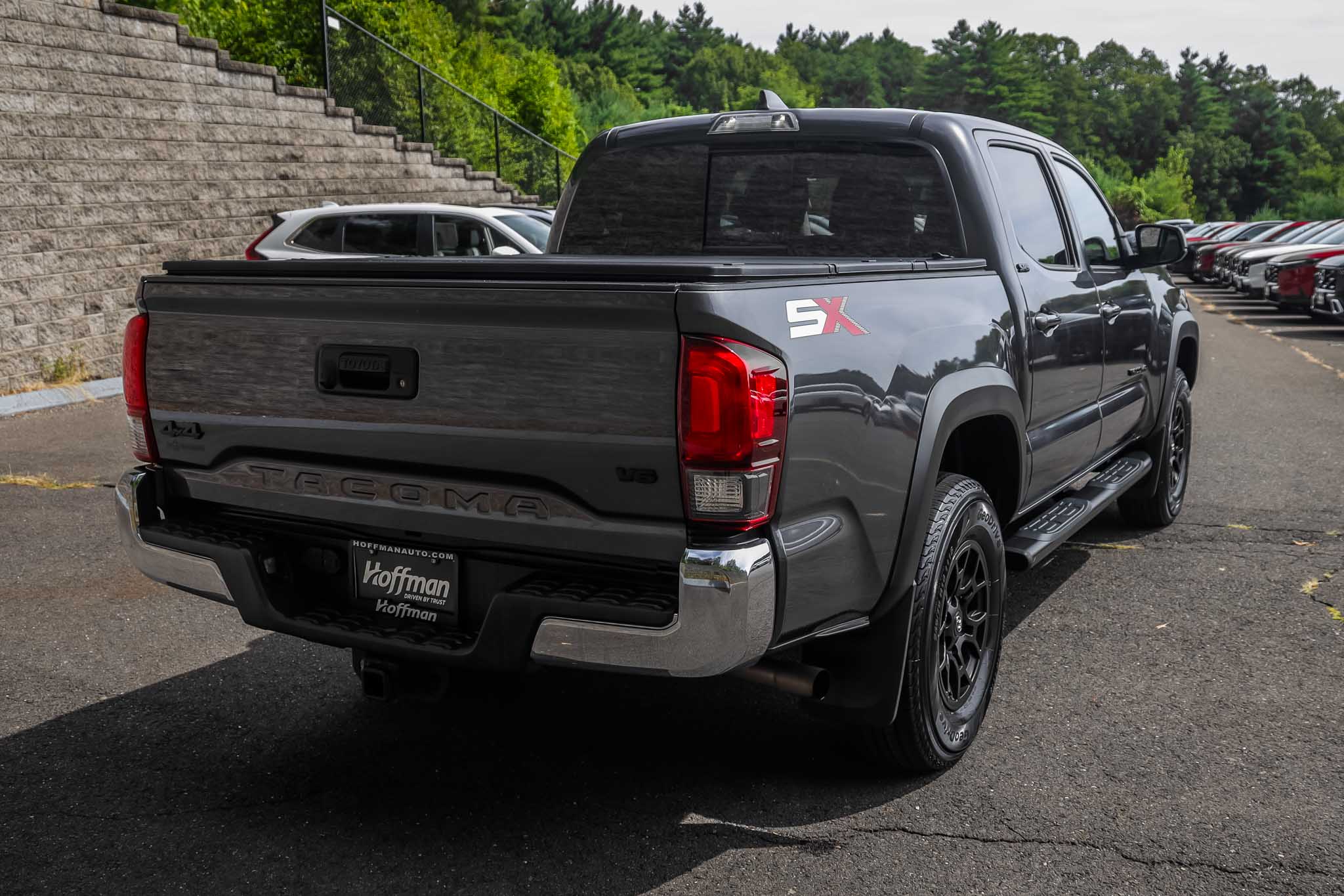 2023 Toyota Tacoma SR5 Double Cab photo 3