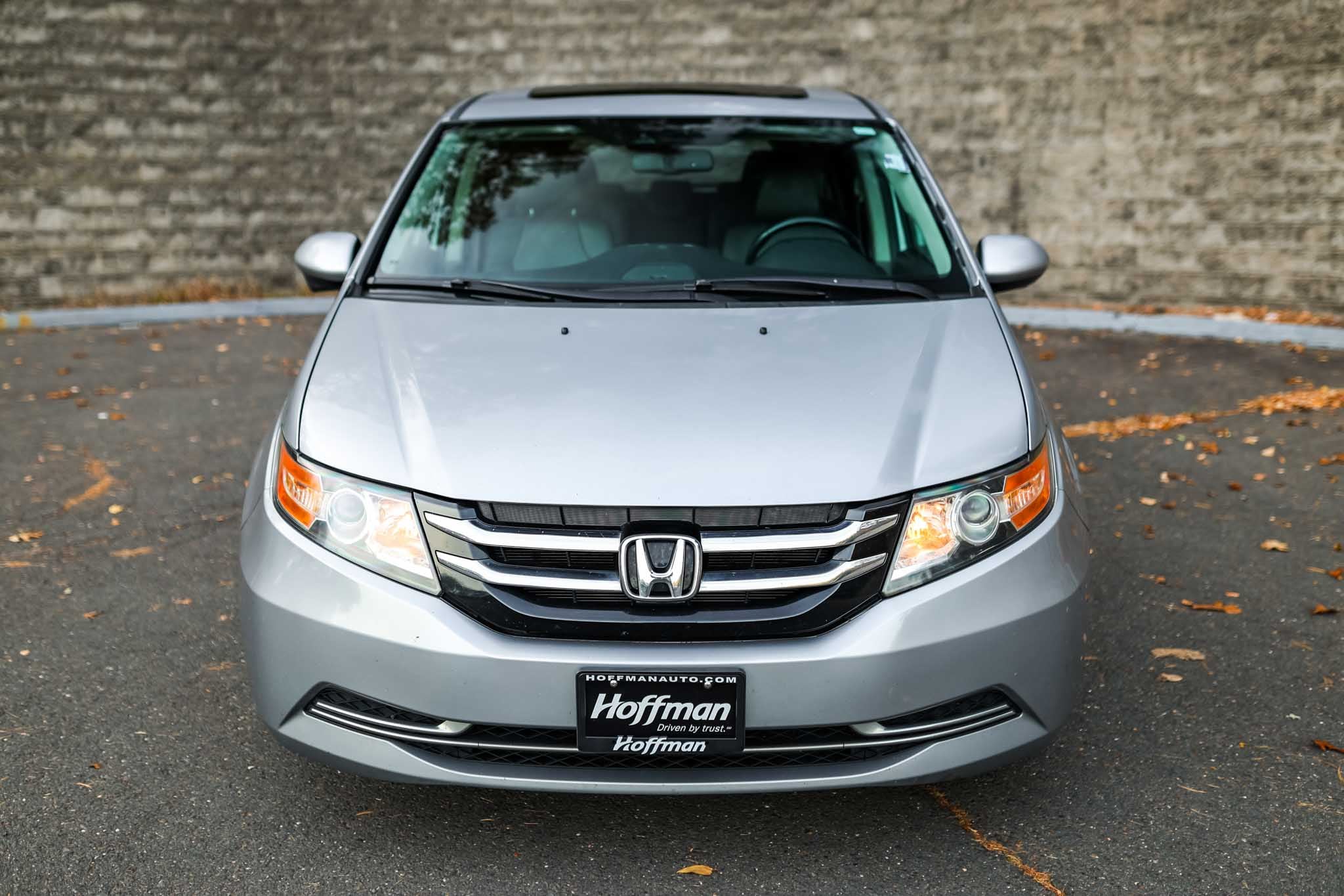Used 2016 Honda Odyssey EX-L with VIN 5FNRL5H60GB013802 for sale in Simsbury, CT