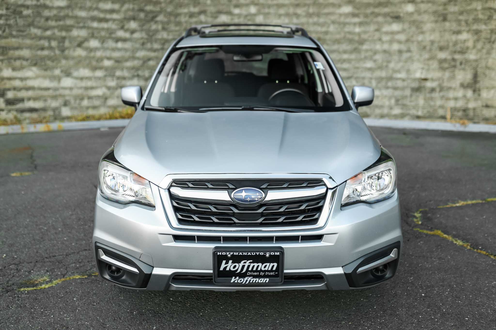 2017 Subaru Forester 2.5i Premium photo 2