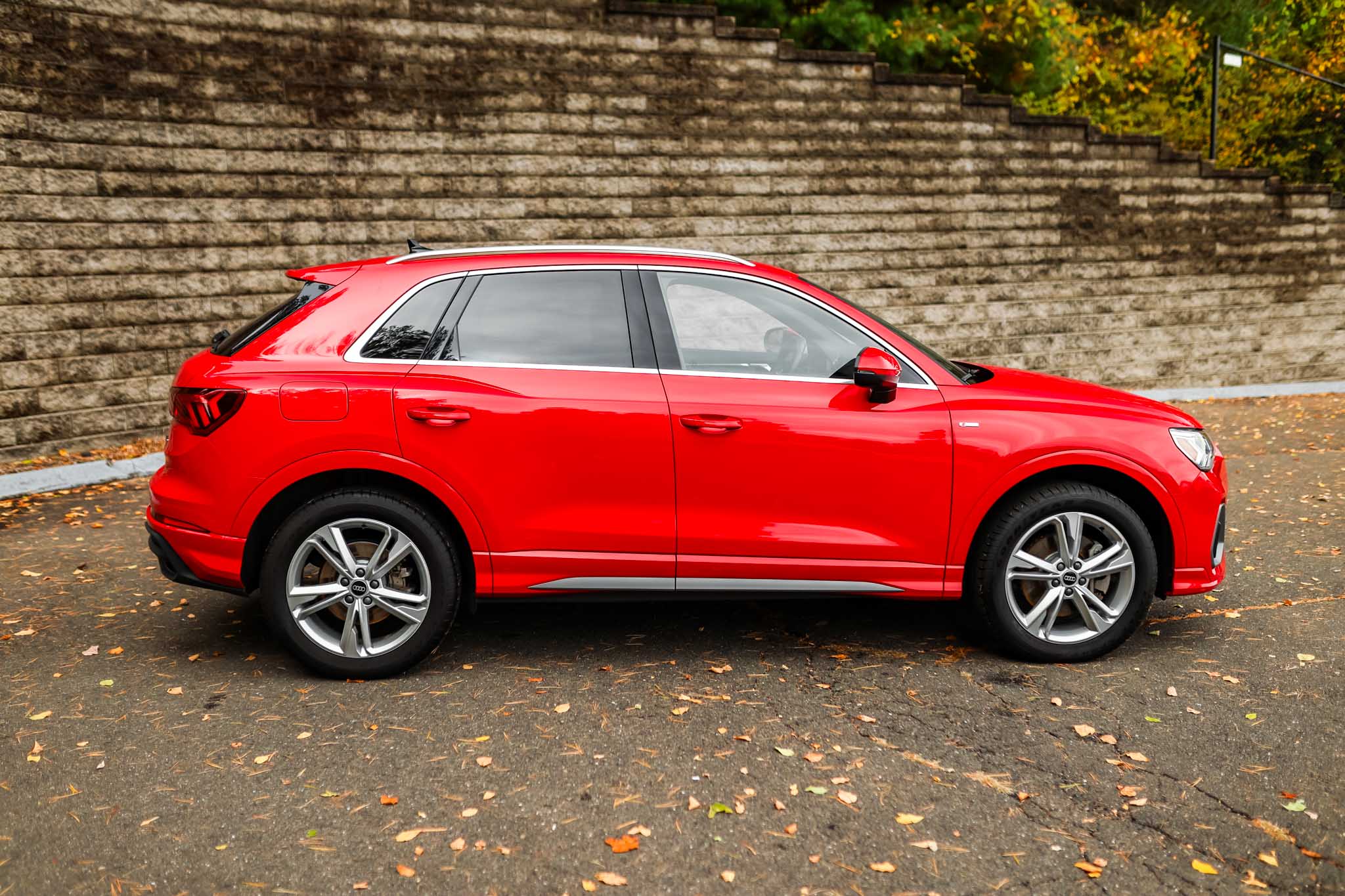 2023 Audi Q3 Premium Plus S line photo 3