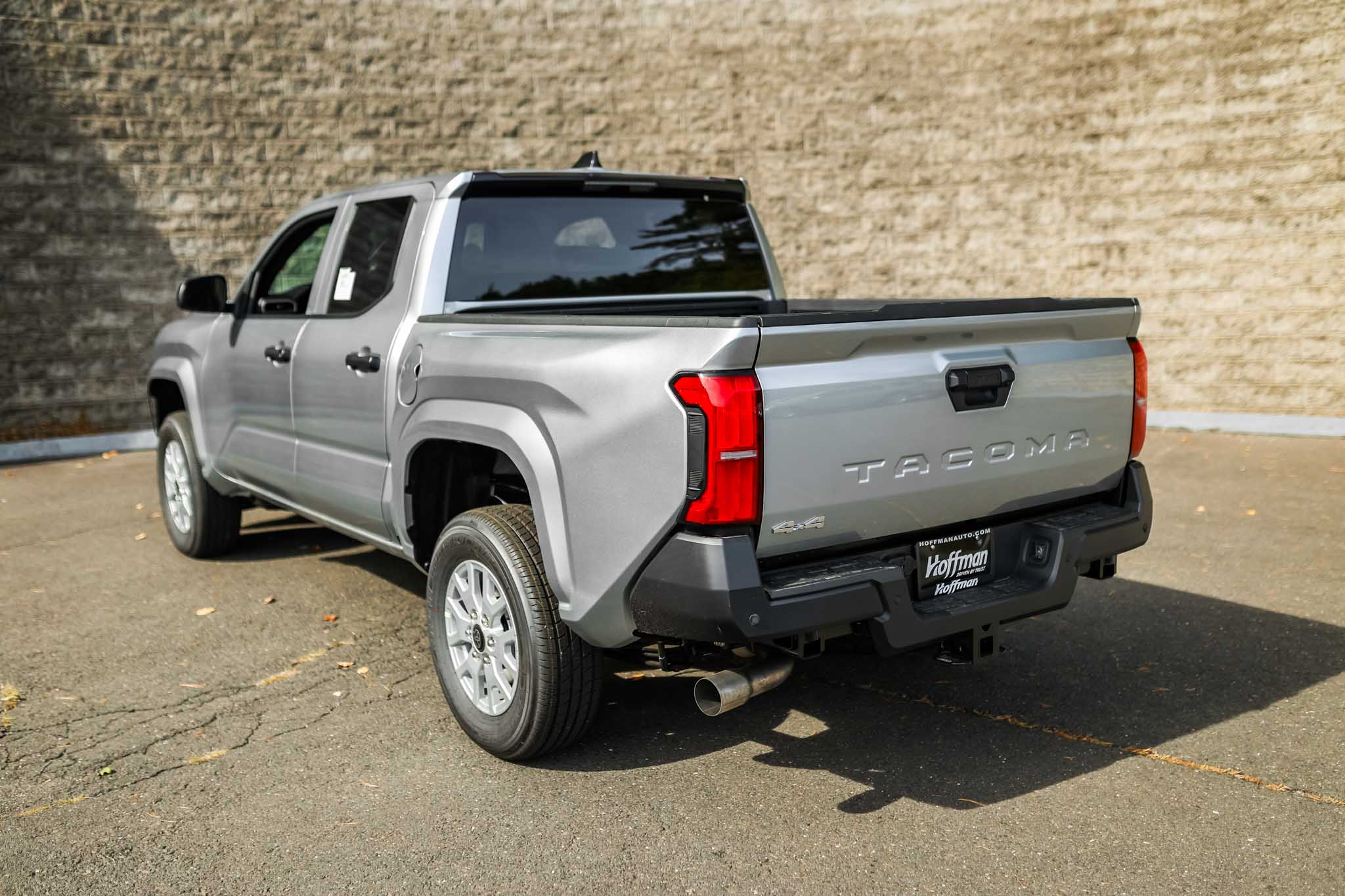 2025 Toyota Tacoma SR 4x4 Double Cab photo 4