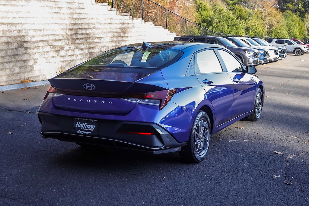Used 2024 Hyundai Elantra SEL Sedan