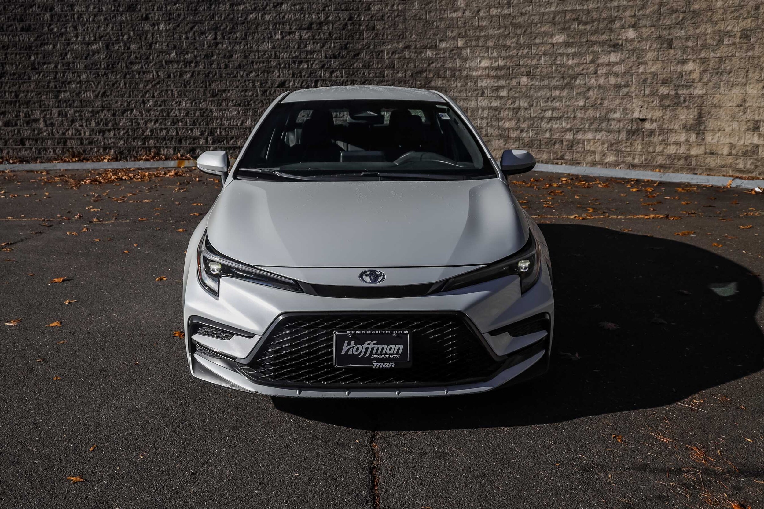 2023 Toyota Corolla SE photo 2