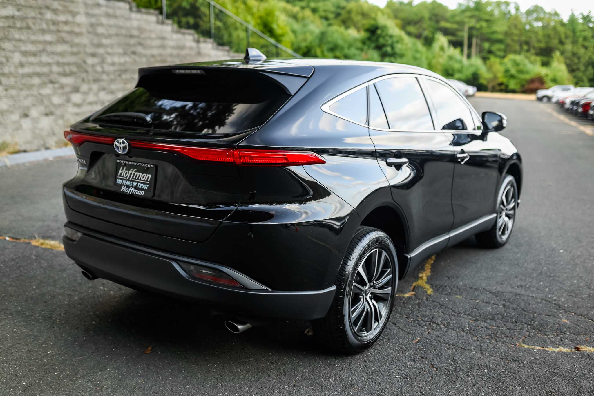 2024 Toyota Venza LE photo 4