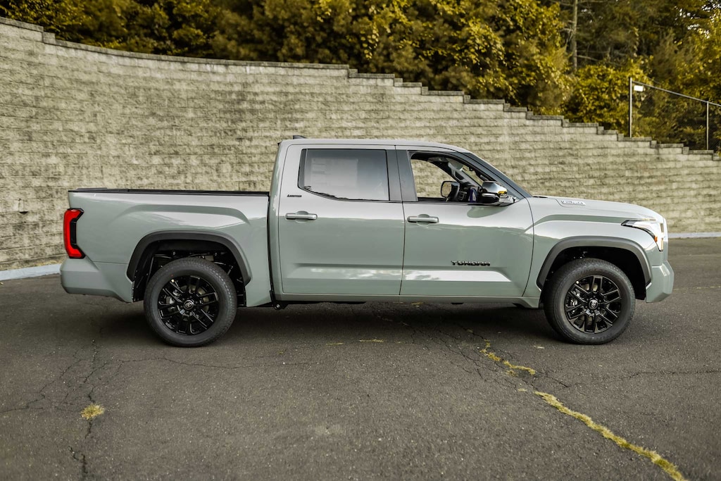 New 2026 Toyota Tundra i-FORCE MAX Limited LIMITED CREWMAX 5.5