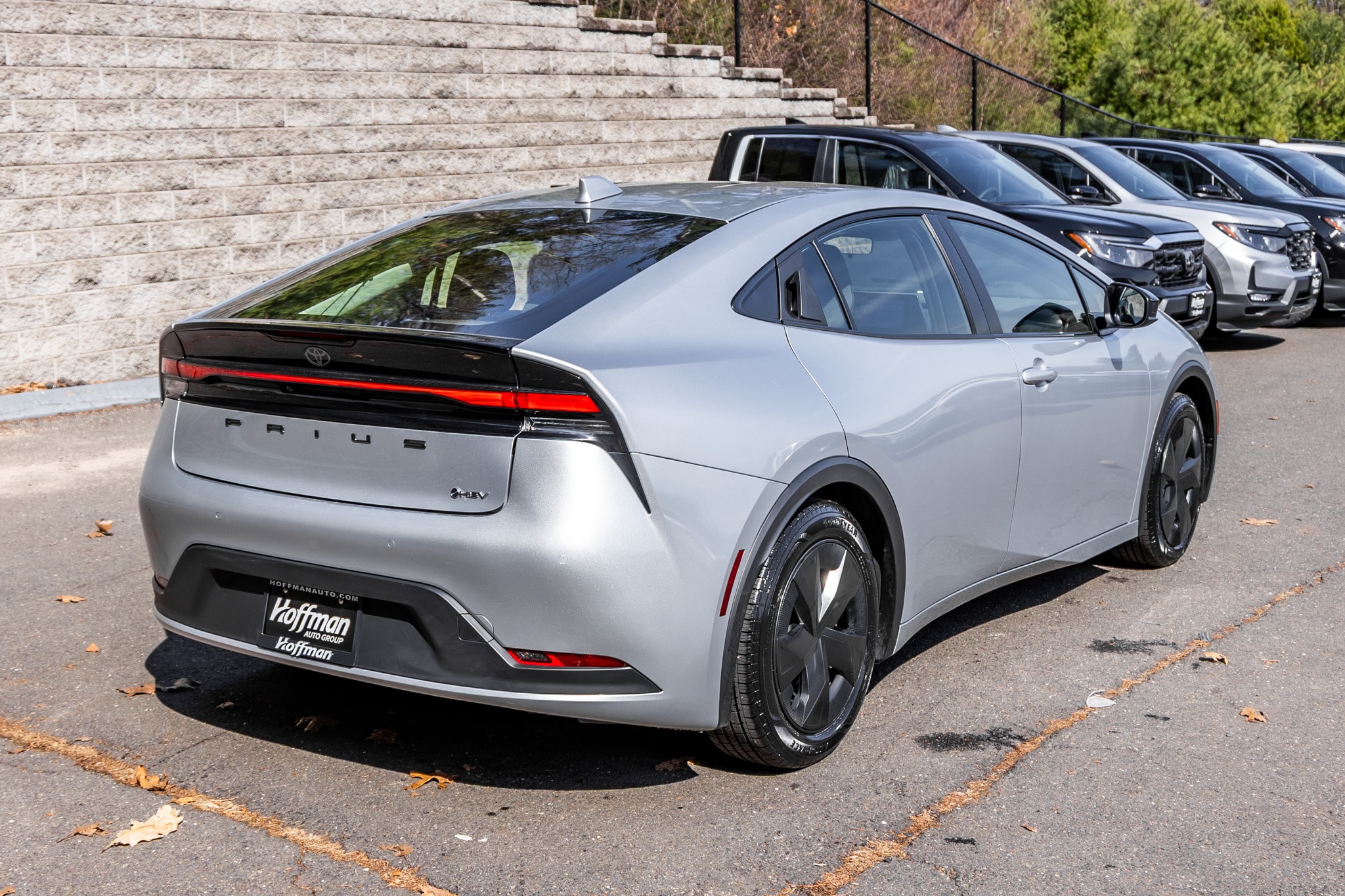 View vehicle photo 5