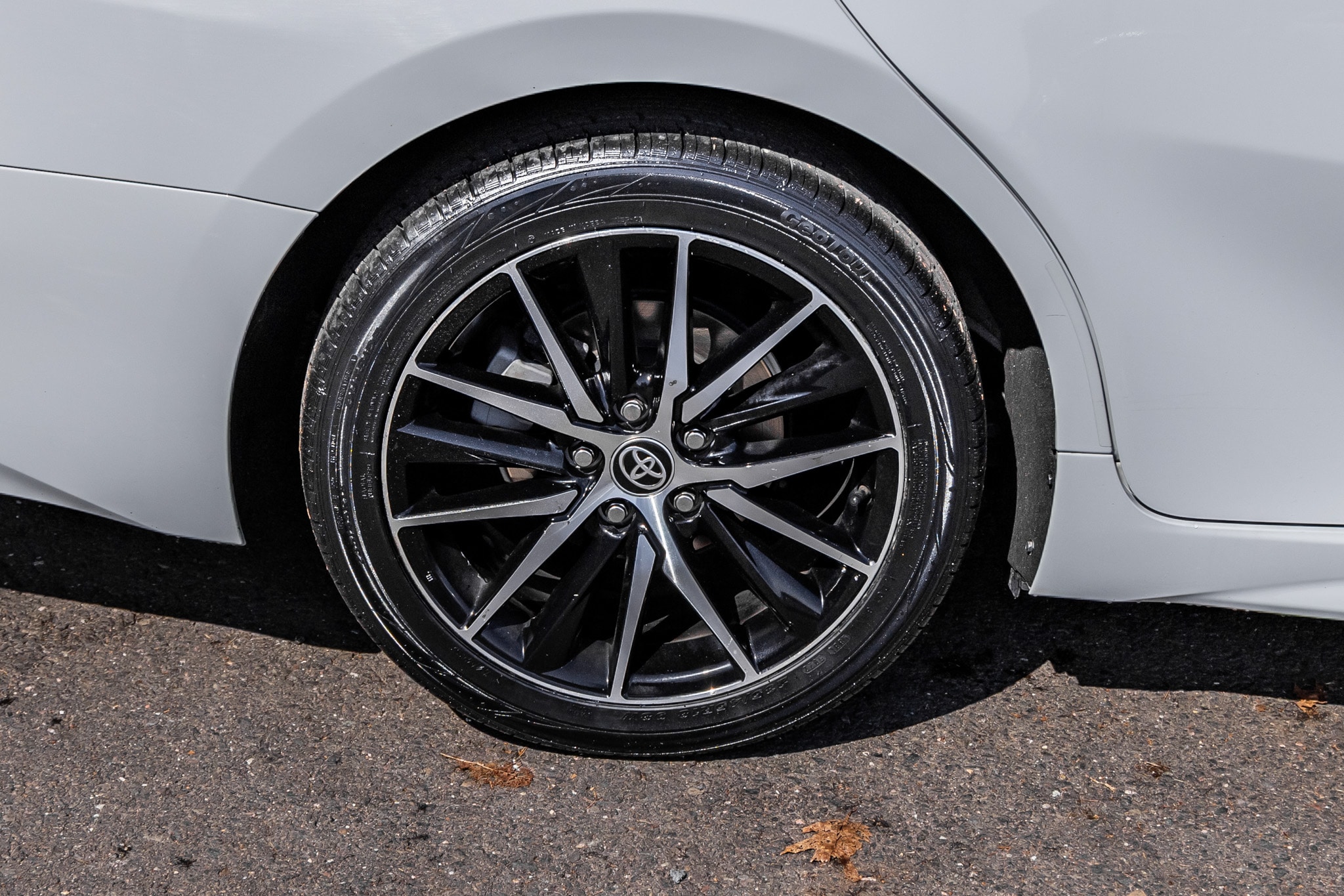 View vehicle photo 6