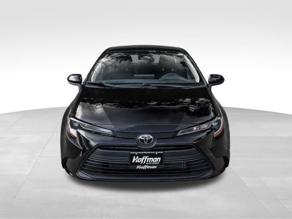 Certified 2025 Toyota Corolla LE Sedan
