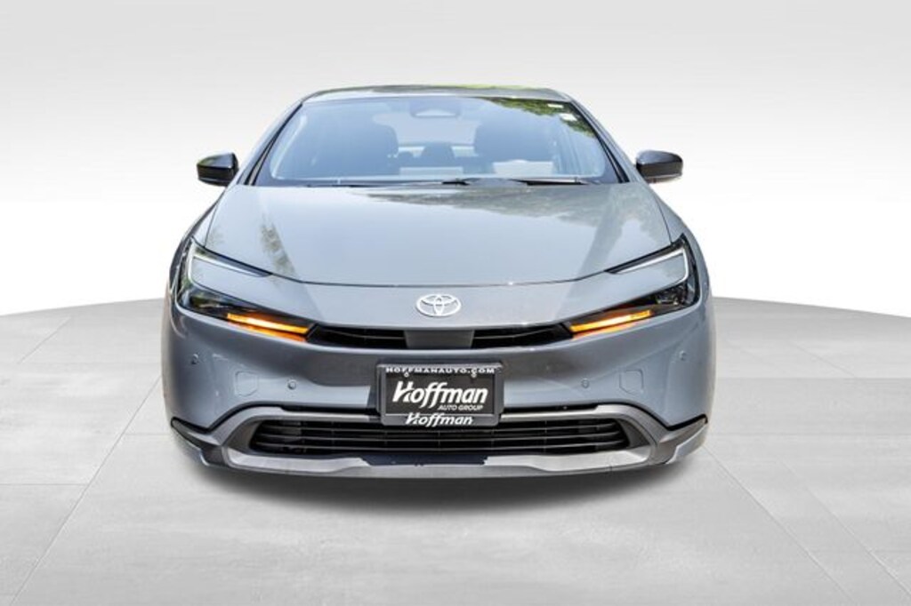 Used 2025 Toyota Prius LE Hatchback